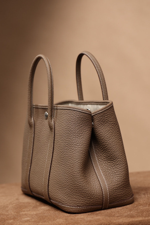 H**mes garden party 30