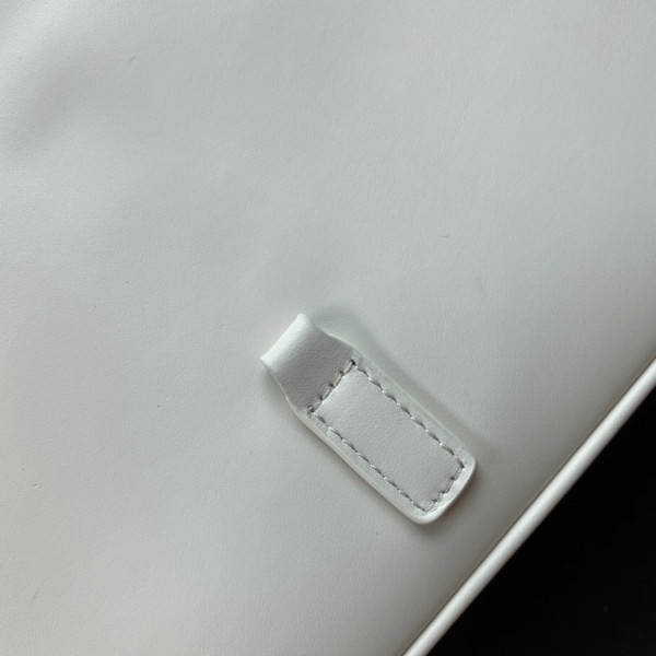 Y*L le 5 À 7 hobo bag