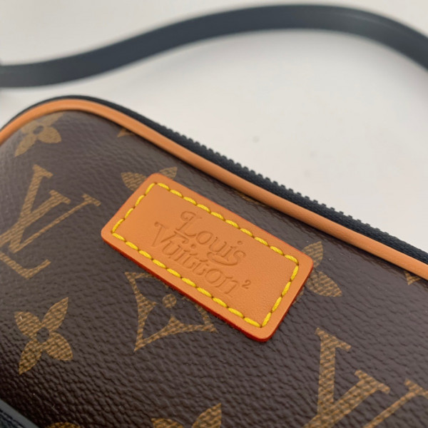 l0*is V*t0n amazone nigo sling bag