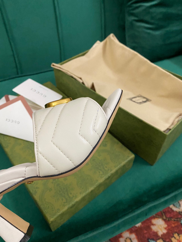 G*u*i double g slide sandal