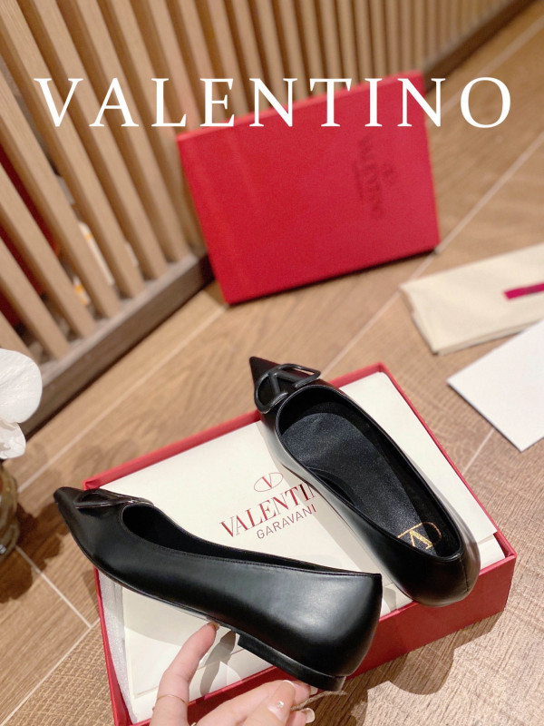 VALENTINO FLAT