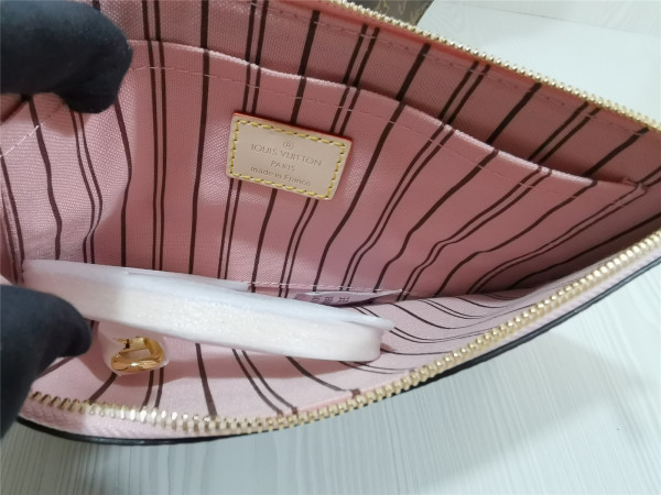 l0*is V*t0n neverfull mm