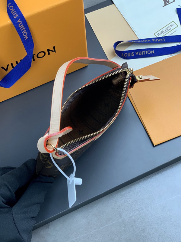 l0*is V*t0n monogram mini pochette delightful pouch