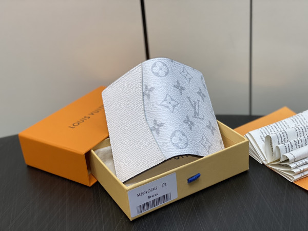 l0*is V*t0n pocket organizer-7.5*11.1*1 cm