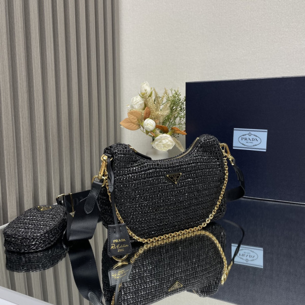 Pra*a re-edition 2005 crochet bag-23*16*7cm