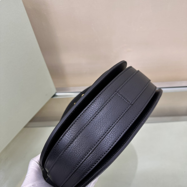 B**rry medium rocking horse bag