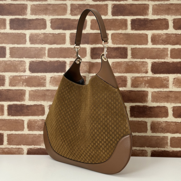 G*u*i b large shoulder bag