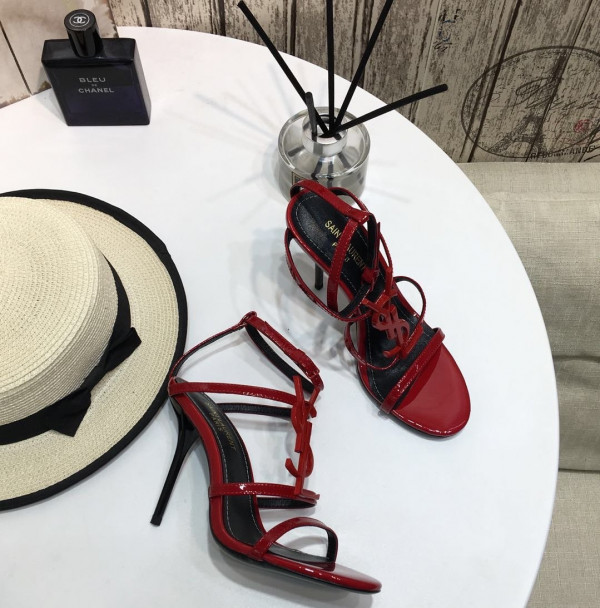 Y*L cassandra platform sandals in patent leather