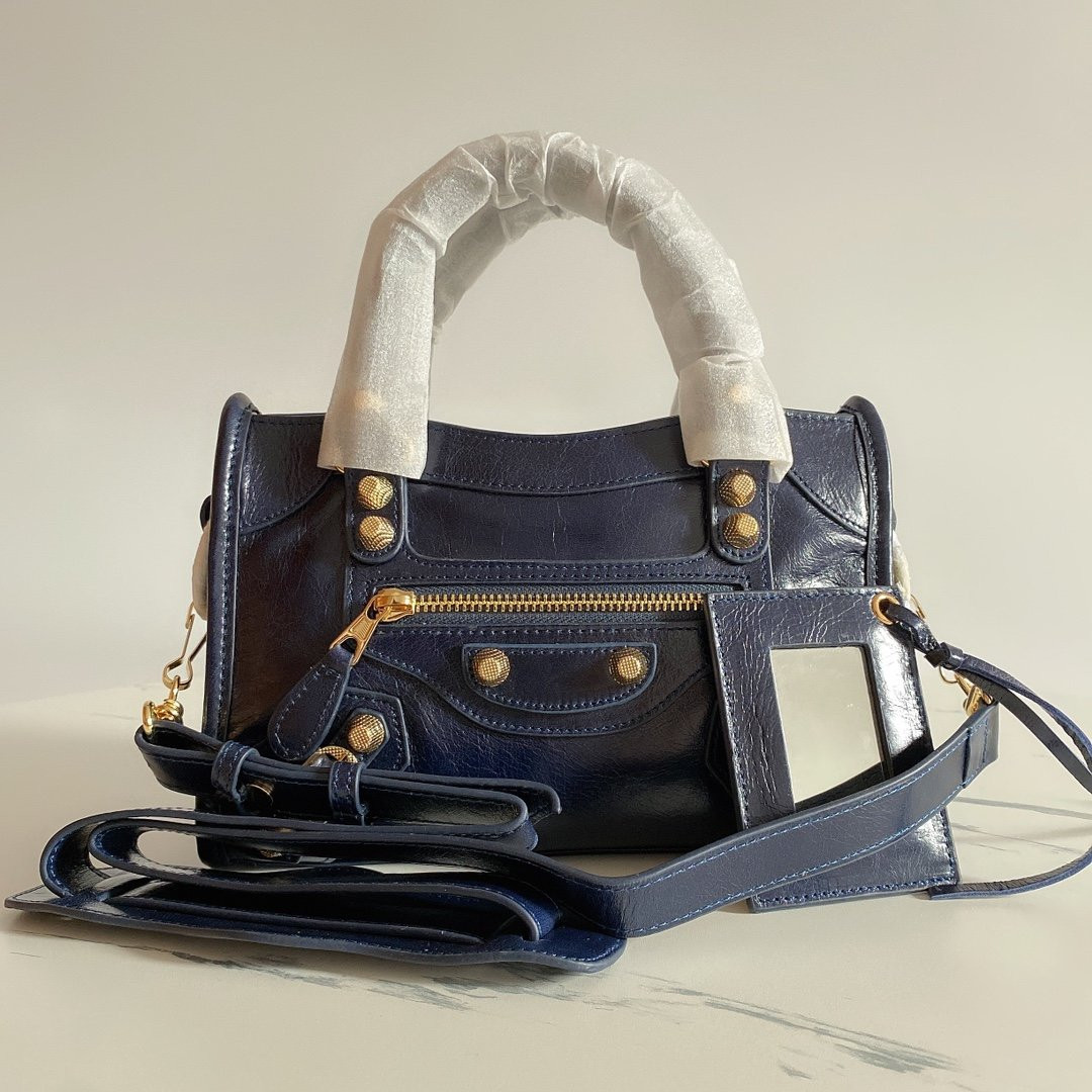 Ba*len*cia*ga classic city